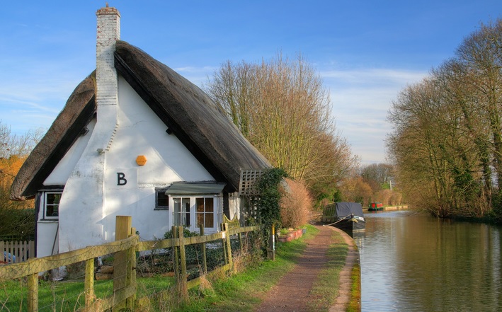 4 English Countryside Cottages That Are Too Beautiful To Handle