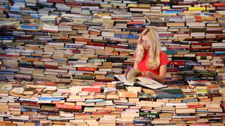5 Awesome Tips To Read 100 Books A Year