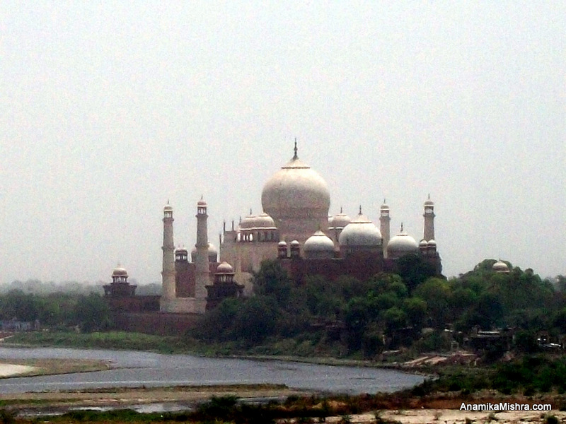 agra fort & taj mahal