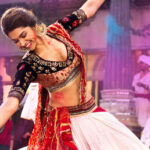 Easy & Beautiful Garba Lehenga Outfit Ideas