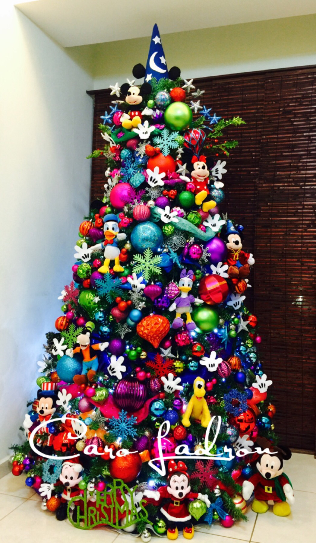  Christmas Disney Decor Ideas