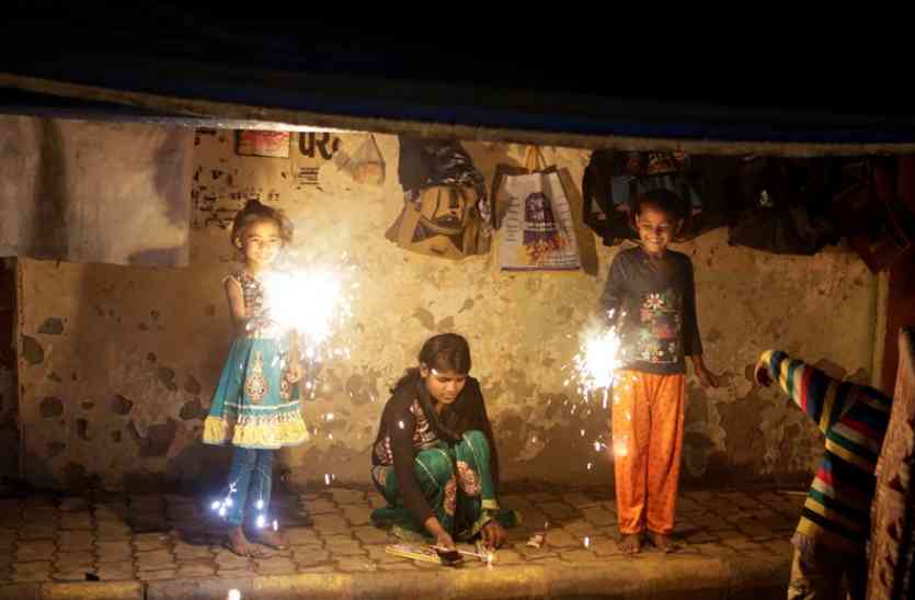 How To Spread The Diwali Happiness Generously?