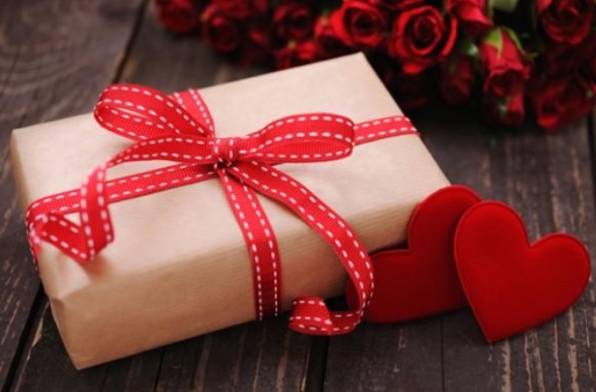 15 Thoughtful Valentine’s Day Gifts That Aren’t Chocolate Or Rose