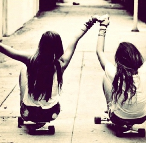 11 Simple Yet Cute Valentine’s Day Gifts For Your BFF