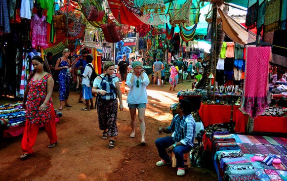 Radio Mirchi 98.3 FM Locaflea -Winter Jam Flea Market, Ahmedabad