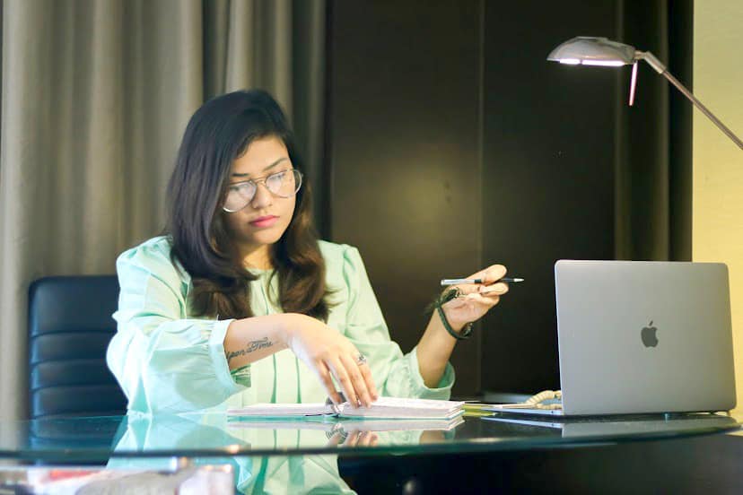 Anamika Mishra - Indian Author, Blogger, Motivational Speaker