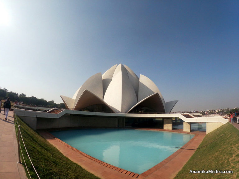 11 Good HOSTELS in DELHI, You Can Book for Your Next Trip