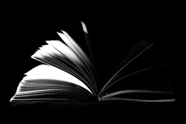 10 Best Hindi Poetry Books of All Times