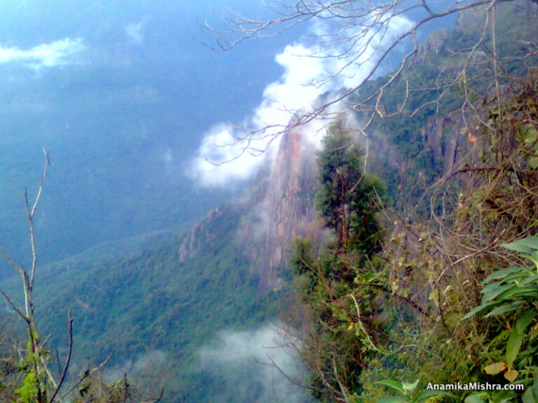 7 Budget-friendly & Beautiful Places to Visit in Monsoon near Mumbai