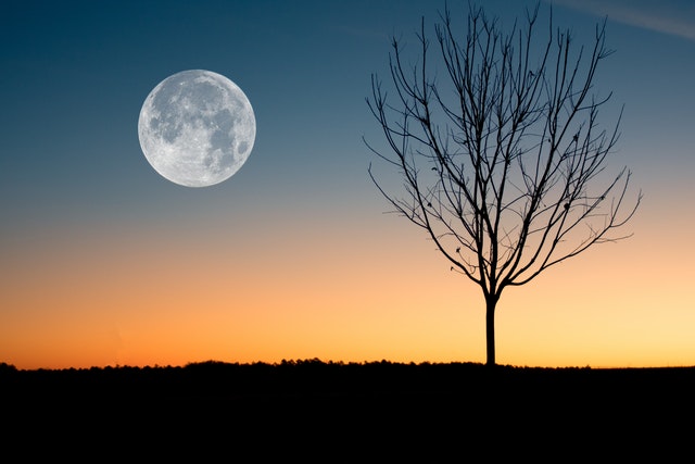 7 Things to do on a FULL MOON for good luck