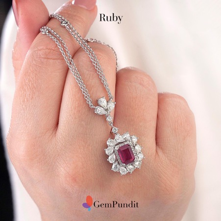 Ruby Gemstone Jewellery and It’s Feminine Attraction
