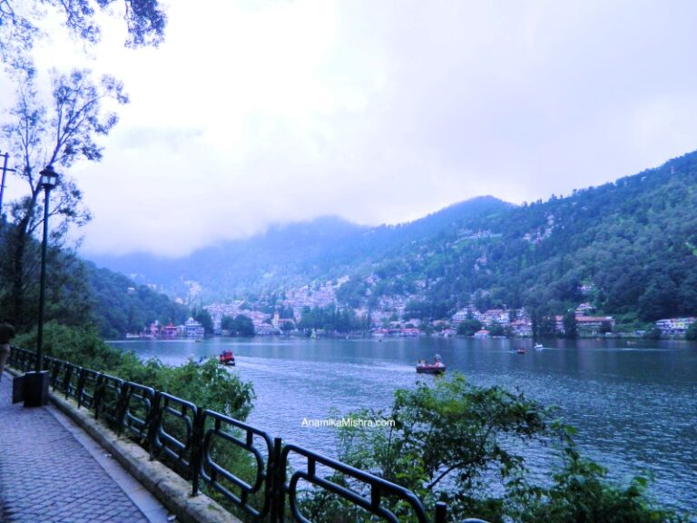 15 Important TRAVEL TIPS for OCTOBER in India & Abroad